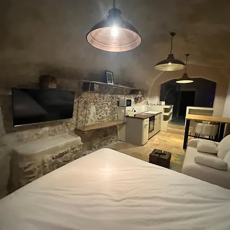 Secrete Avec Jacuzzi Ambiance Romantique Livron-sur-Drôme